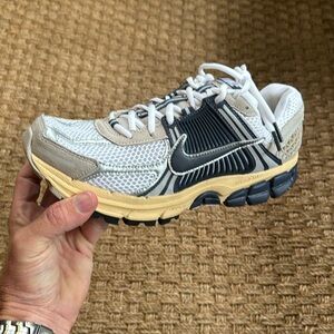 BNIB Nike Zoom Vomero 5 'Since 72' White Blue Cream Shoes -8.5
